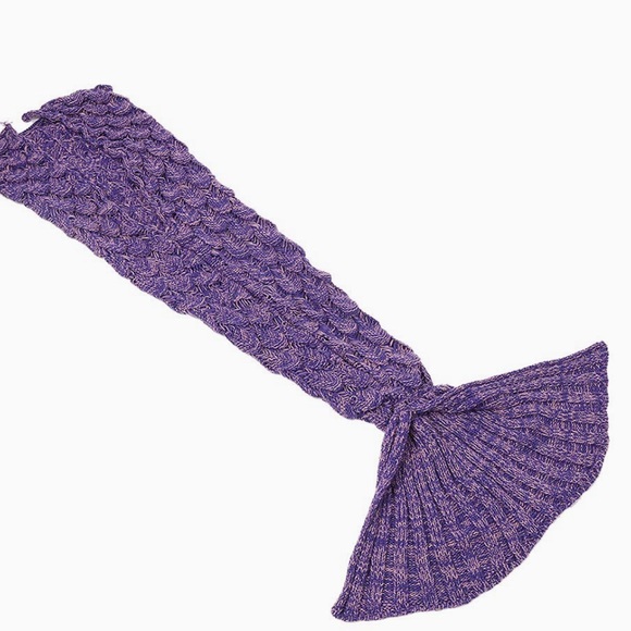 ADORABLE MERMAID BLANKET - Picture 7 of 7